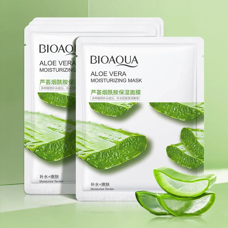 BIOAQUA Fruit Facial Mask 8stk – Fukt, Glød og Naturlig Fornyelse